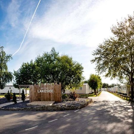 Delightful 6 Berth Holiday Home With Decking Area Chichester Exterior foto